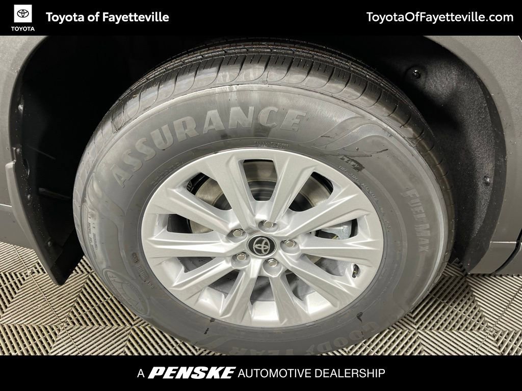 New 2026 Toyota Grand Highlander XLE image 18