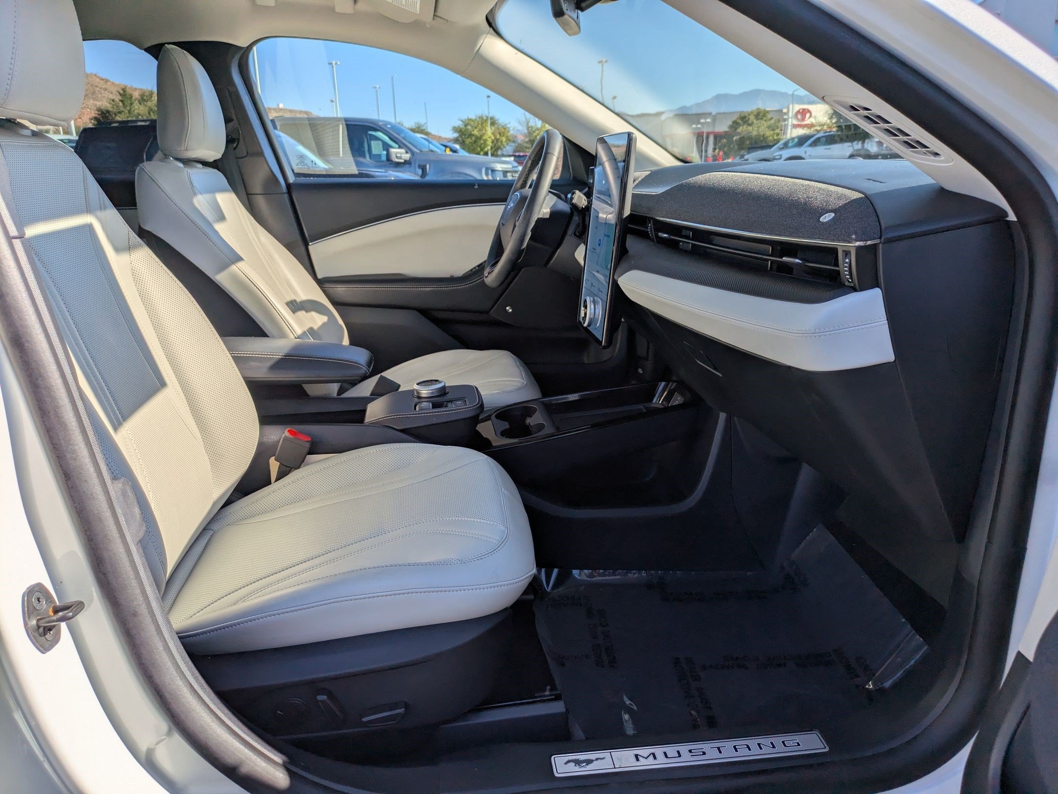 Used 2023 Ford Mustang Mach-E Premium RWD image 32