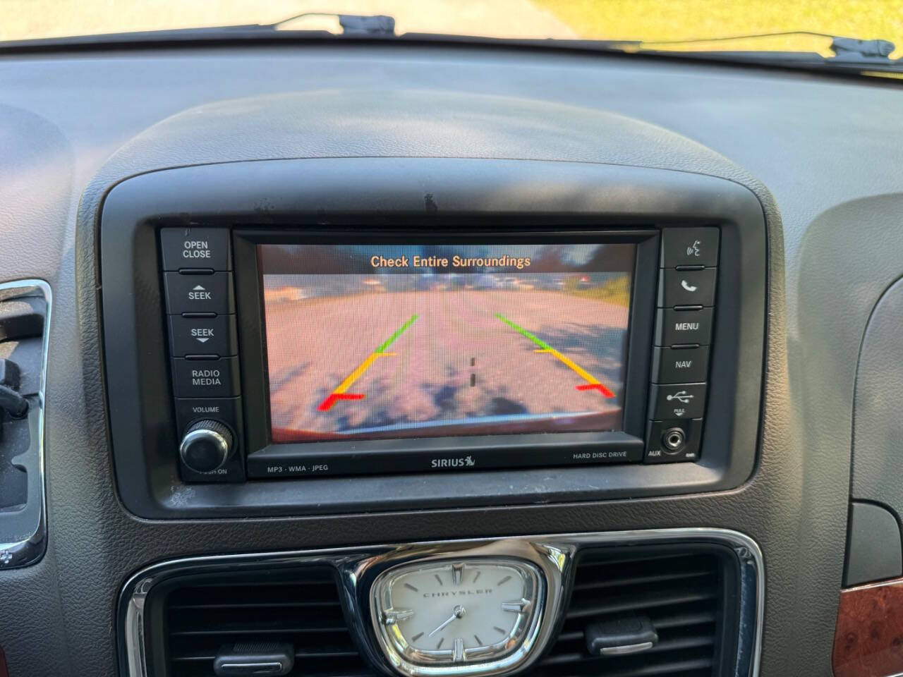 Used 2013 Chrysler Town & Country Touring-L w/ Entertainment Group #2 FWD image 23