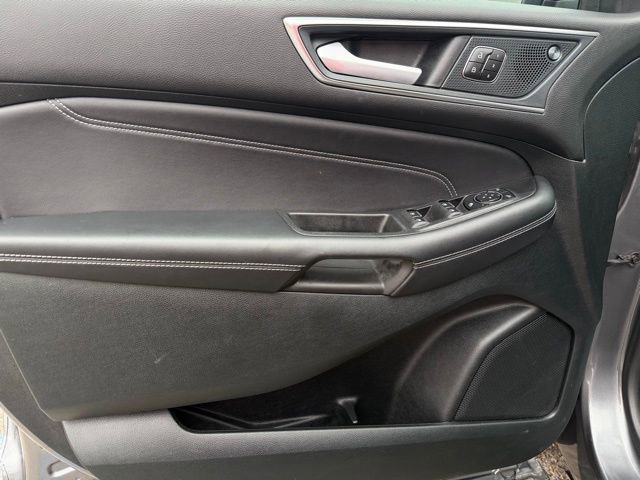 Used 2024 Ford Edge Titanium AWD/4WD image 12