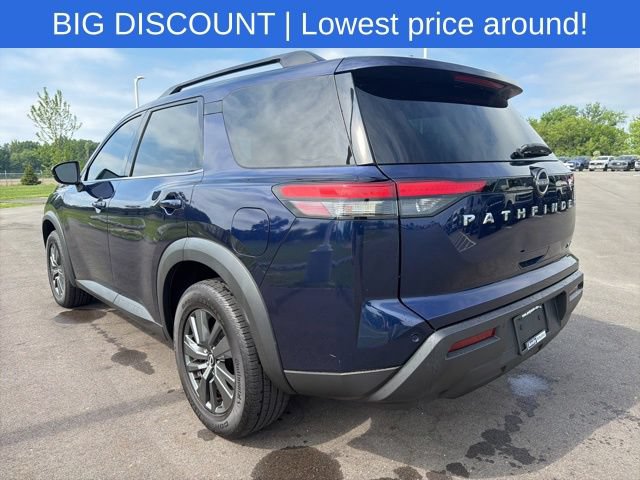 Used 2022 Nissan Pathfinder SV FWD image 14