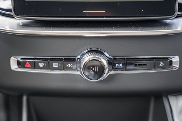 Used 2026 Volvo XC90 B6 Ultra w/ Protection Package Premier image 21