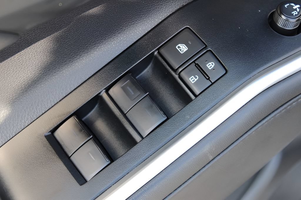 Certified 2025 Toyota Highlander XLE AWD/4WD image 19