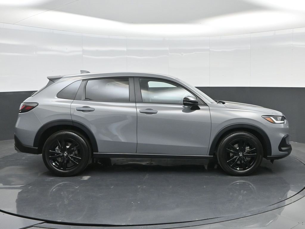 New 2026 Honda HR-V Sport image 4