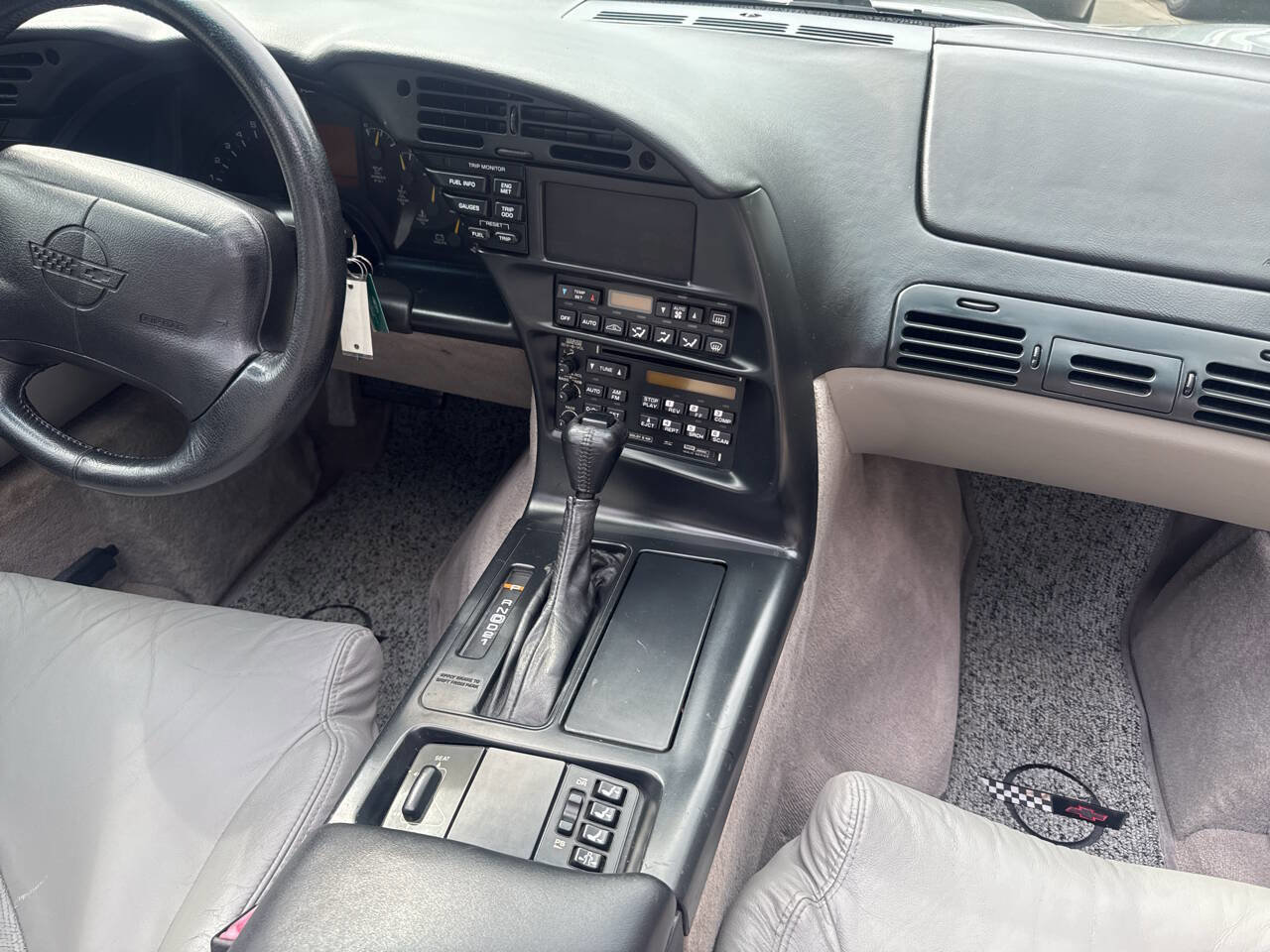 Used 1996 Chevrolet Corvette Convertible RWD image 16