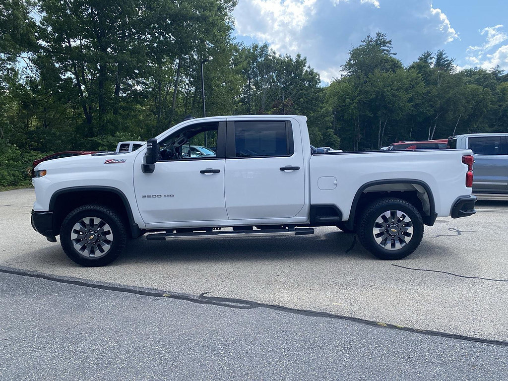 Certified 2024 Chevrolet Silverado 2500 Custom w/ Custom Value Package AWD/4WD image 4