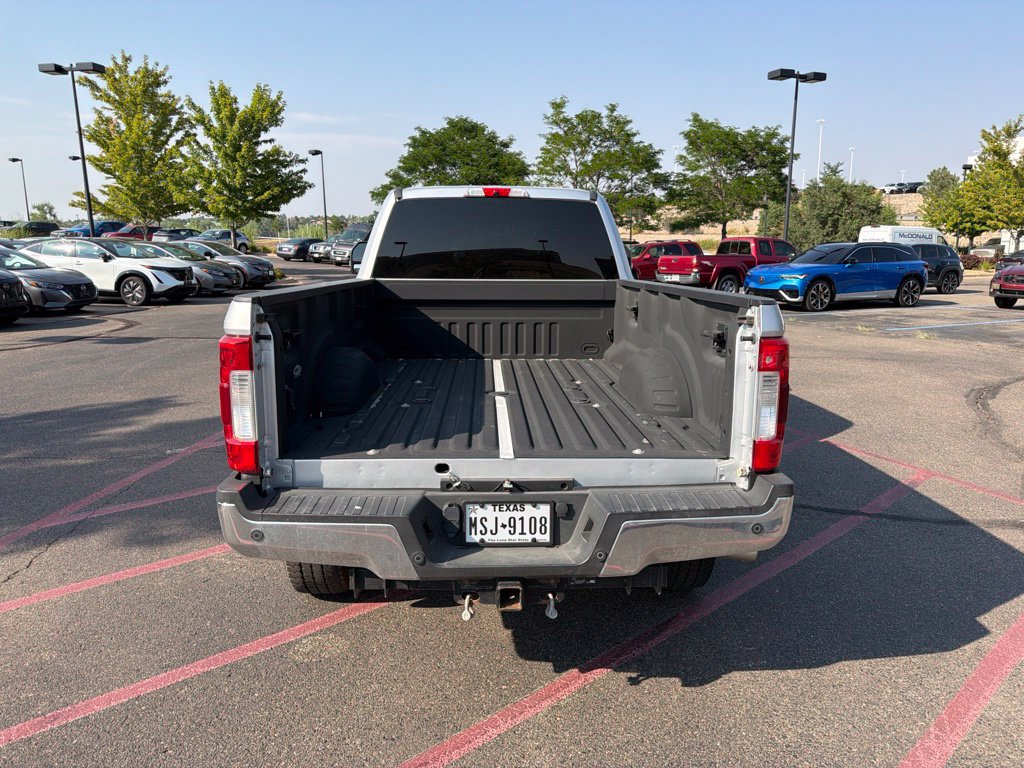 Used 2019 Ford F250 XLT w/ XLT Premium Package AWD/4WD image 4