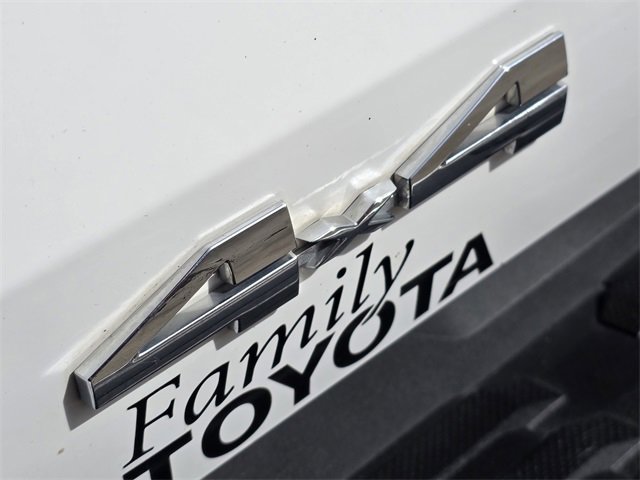 Used 2025 Toyota Tundra Limited image 9