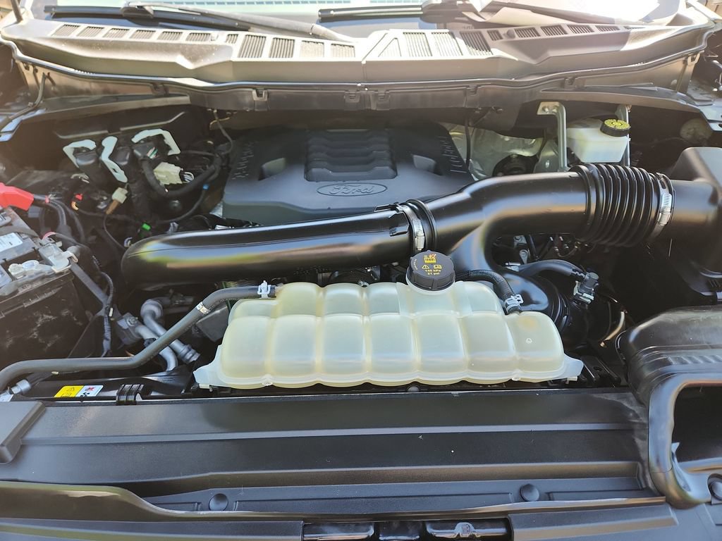 Used 2022 Ford F150 XLT w/ Equipment Group 302A High AWD/4WD image 17