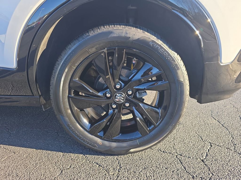 Used 2024 Buick Encore GX Sport Touring w/ Comfort Package image 32