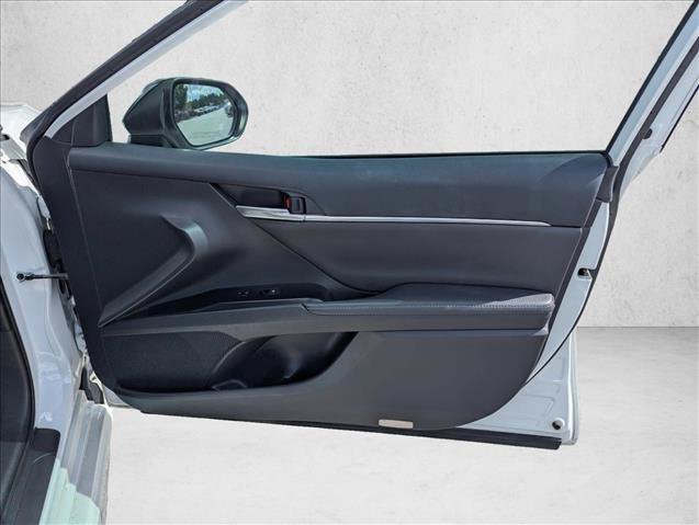 Used 2019 Toyota Camry XSE FWD image 27