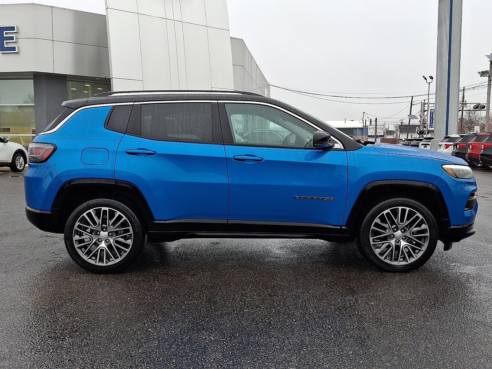 Used 2022 Jeep Compass Limited w/ Elite Group AWD/4WD image 7