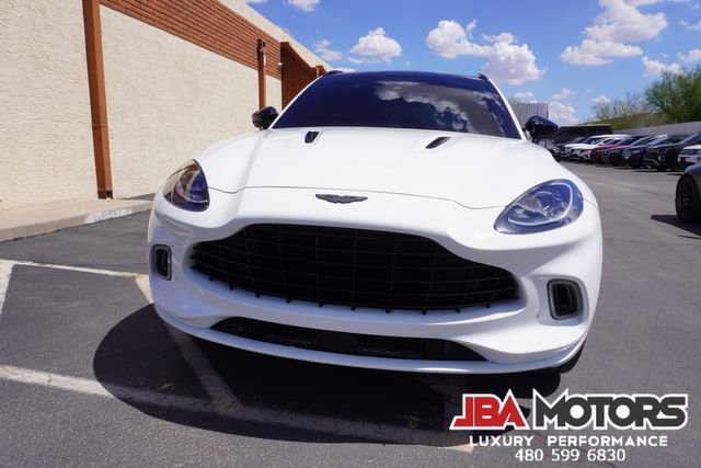 Used 2022 Aston Martin DBX image 19