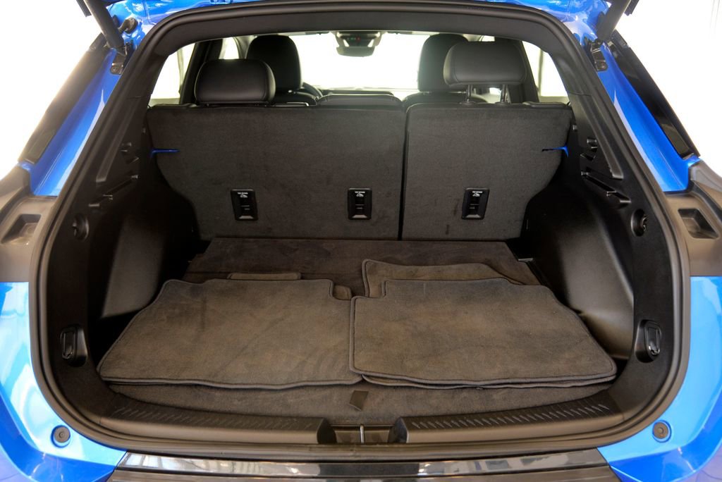 Used 2025 Chevrolet Equinox EV LT w/ Convenience Package II image 29