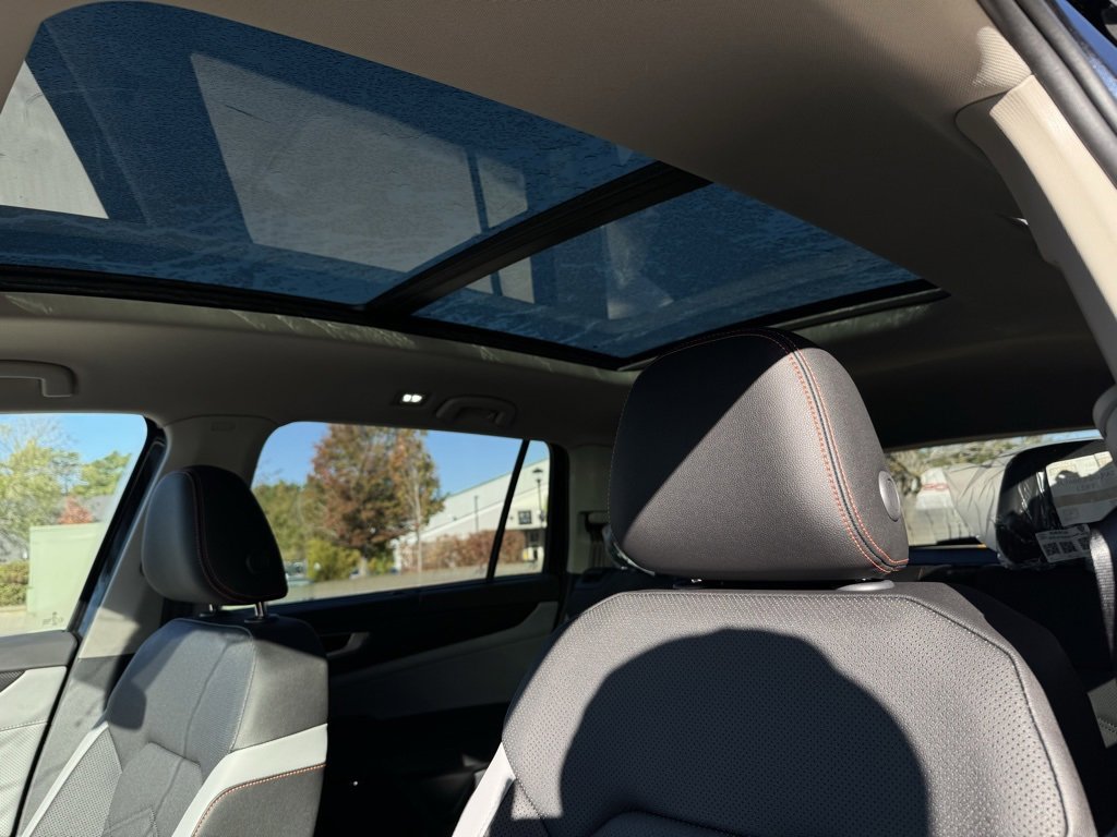 New 2025 Volkswagen Atlas Peak Edition SE image 22