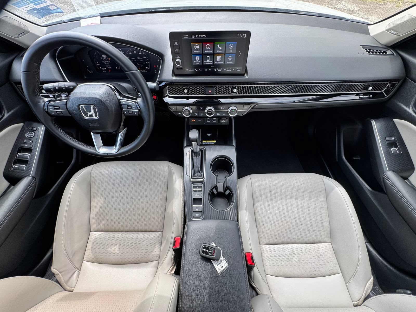 Used 2024 Honda Civic Touring image 2