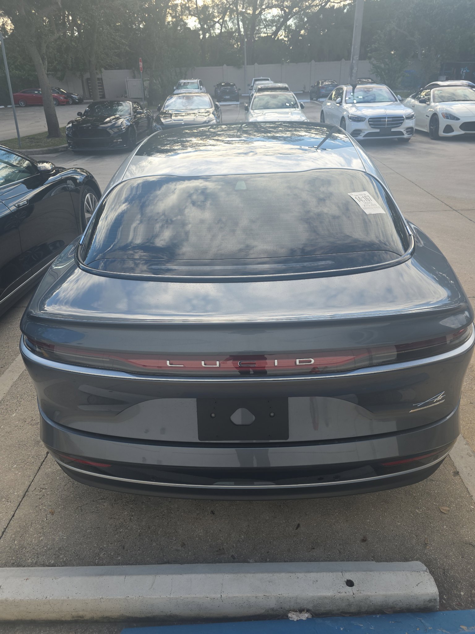 Used 2025 Lucid Air Touring AWD/4WD image 3