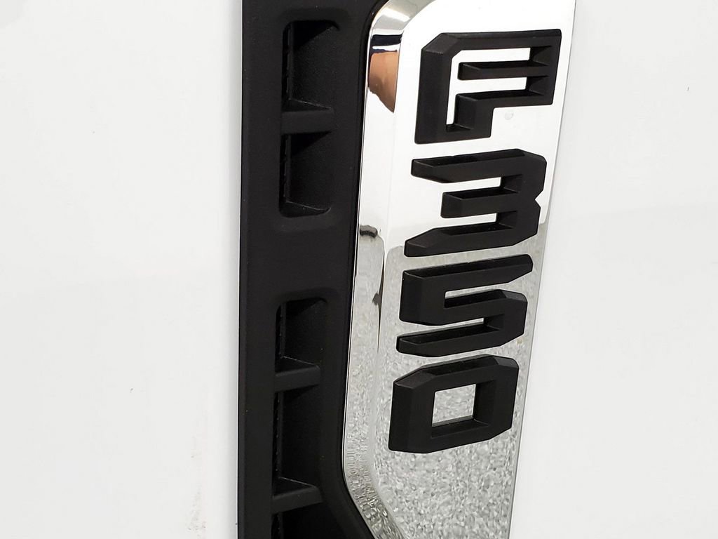 New 2026 Ford F350 XL w/ XL Chrome Package image 25