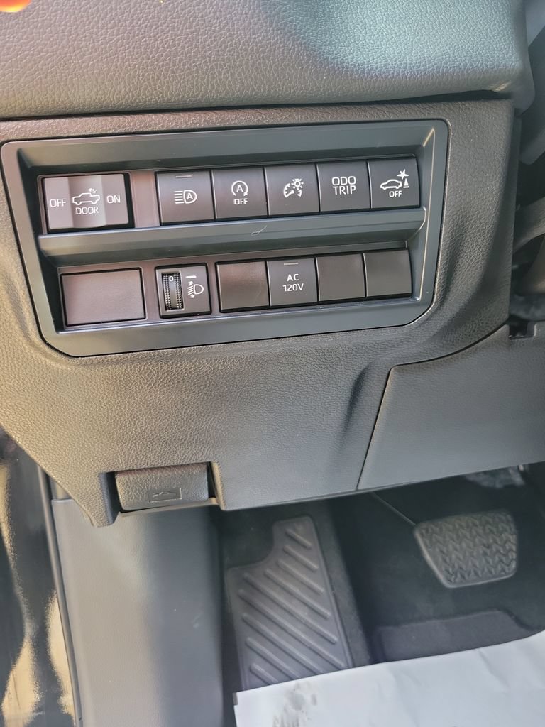 Used 2025 Toyota Tundra Limited w/ Power Package AWD/4WD image 28