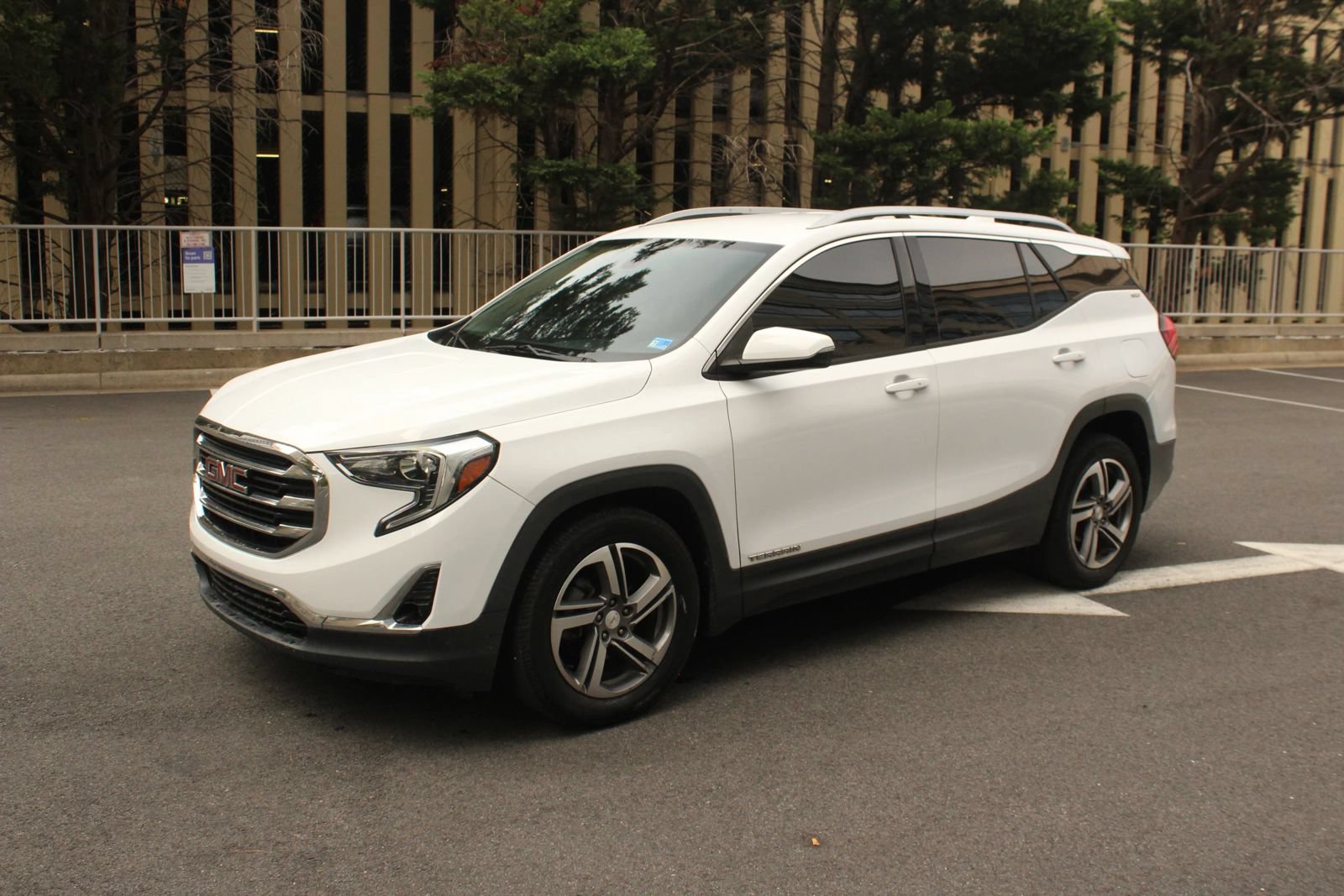 Used 2020 GMC Terrain SLT FWD image 12