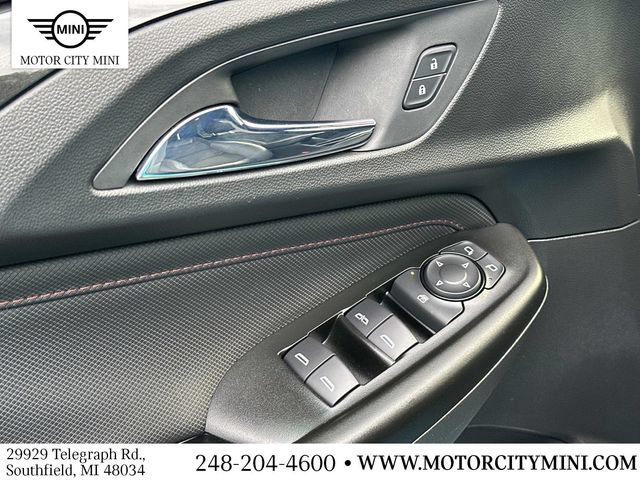 Used 2021 Chevrolet TrailBlazer RS w/ Sun and Liftgate Package AWD/4WD image 19