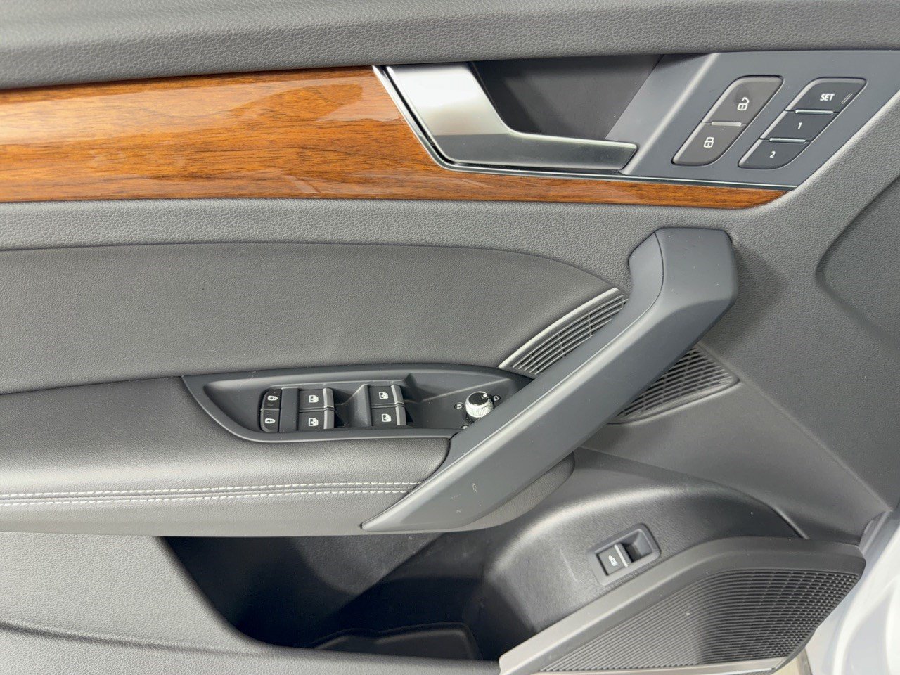 Used 2022 Audi Q5 2.0T Premium Plus AWD/4WD image 14