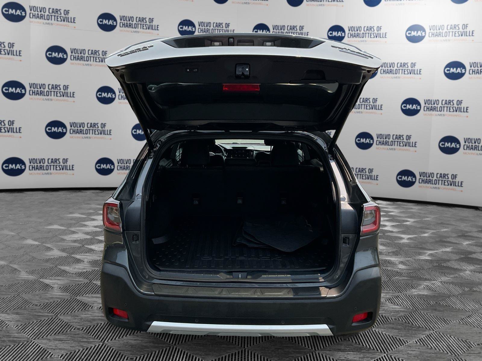 Used 2024 Subaru Outback Touring AWD/4WD image 11