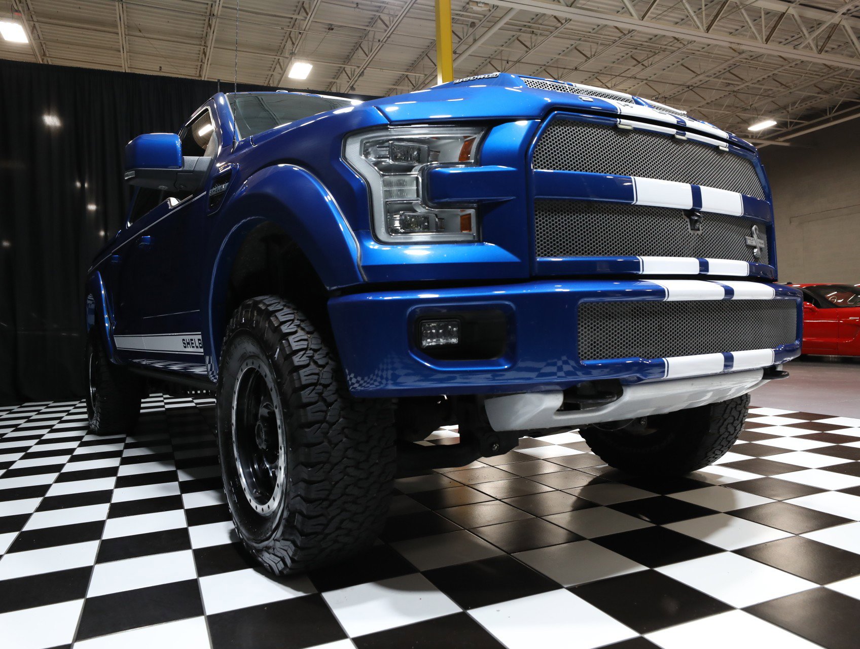 Used 2017 Ford F150 Lariat w/ Equipment Group 502A Luxury image 13