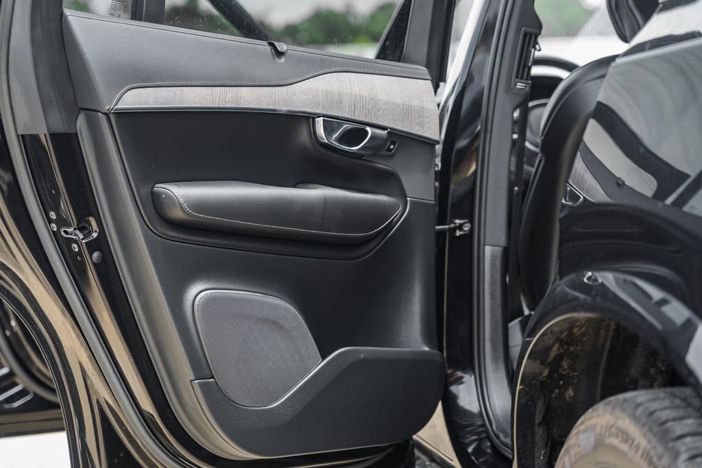 Used 2022 Volvo XC90 T6 Inscription w/ Climate Package image 31