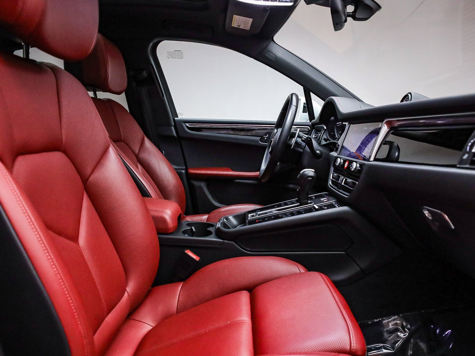 Used 2023 Porsche Macan image 21