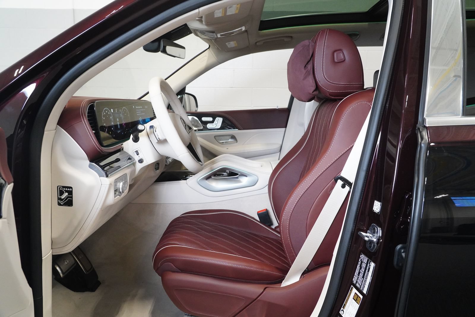 New 2026 Mercedes-Benz Maybach GLS 600 4MATIC image 14