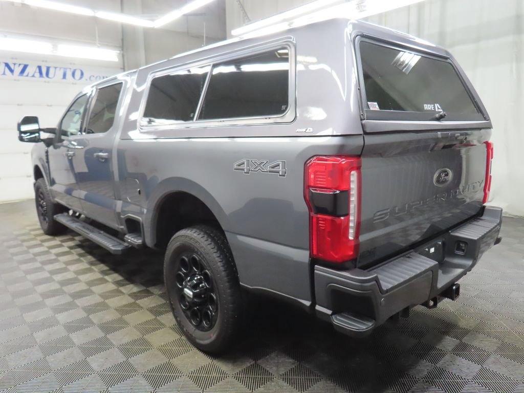 Used 2024 Ford F250 XLT w/ Black Appearance Package image 7