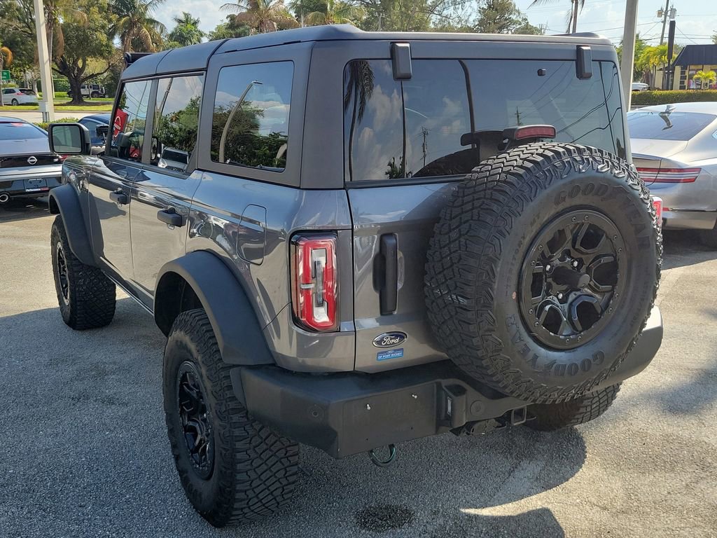 Used 2023 Ford Bronco Wildtrak image 6