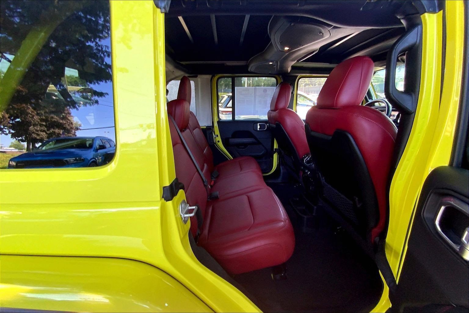 Used 2024 Jeep Wrangler Unlimited Rubicon 392 AWD/4WD image 16