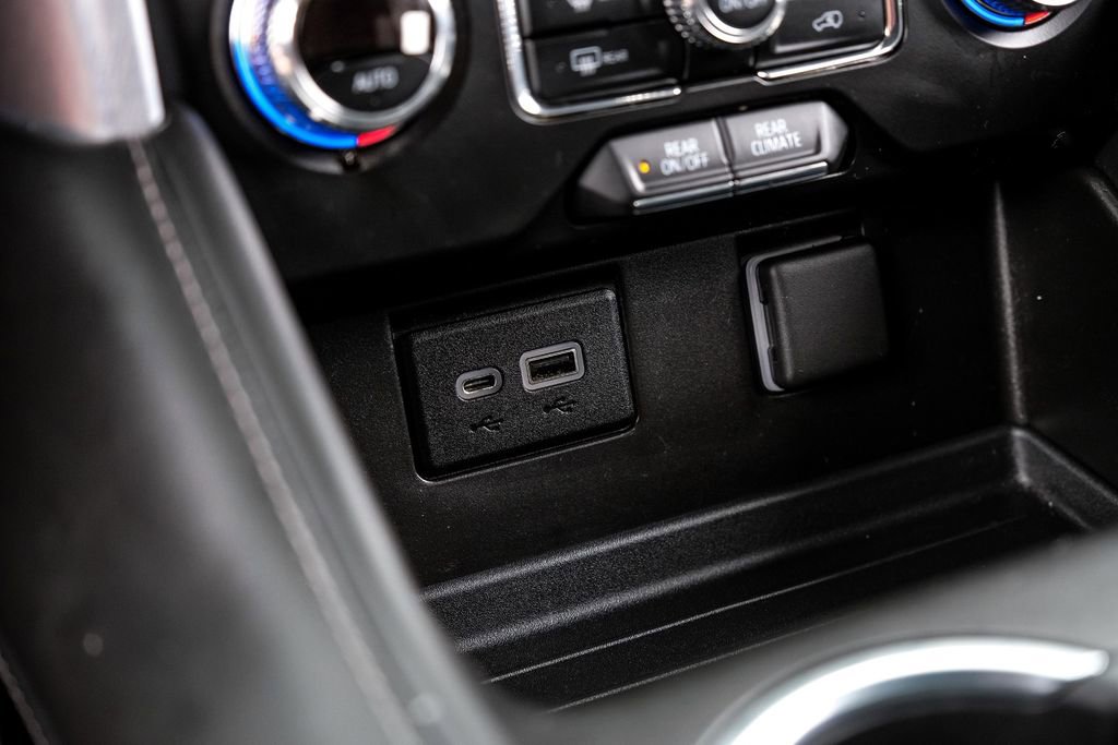 Used 2022 GMC Yukon XL SLE AWD/4WD image 26