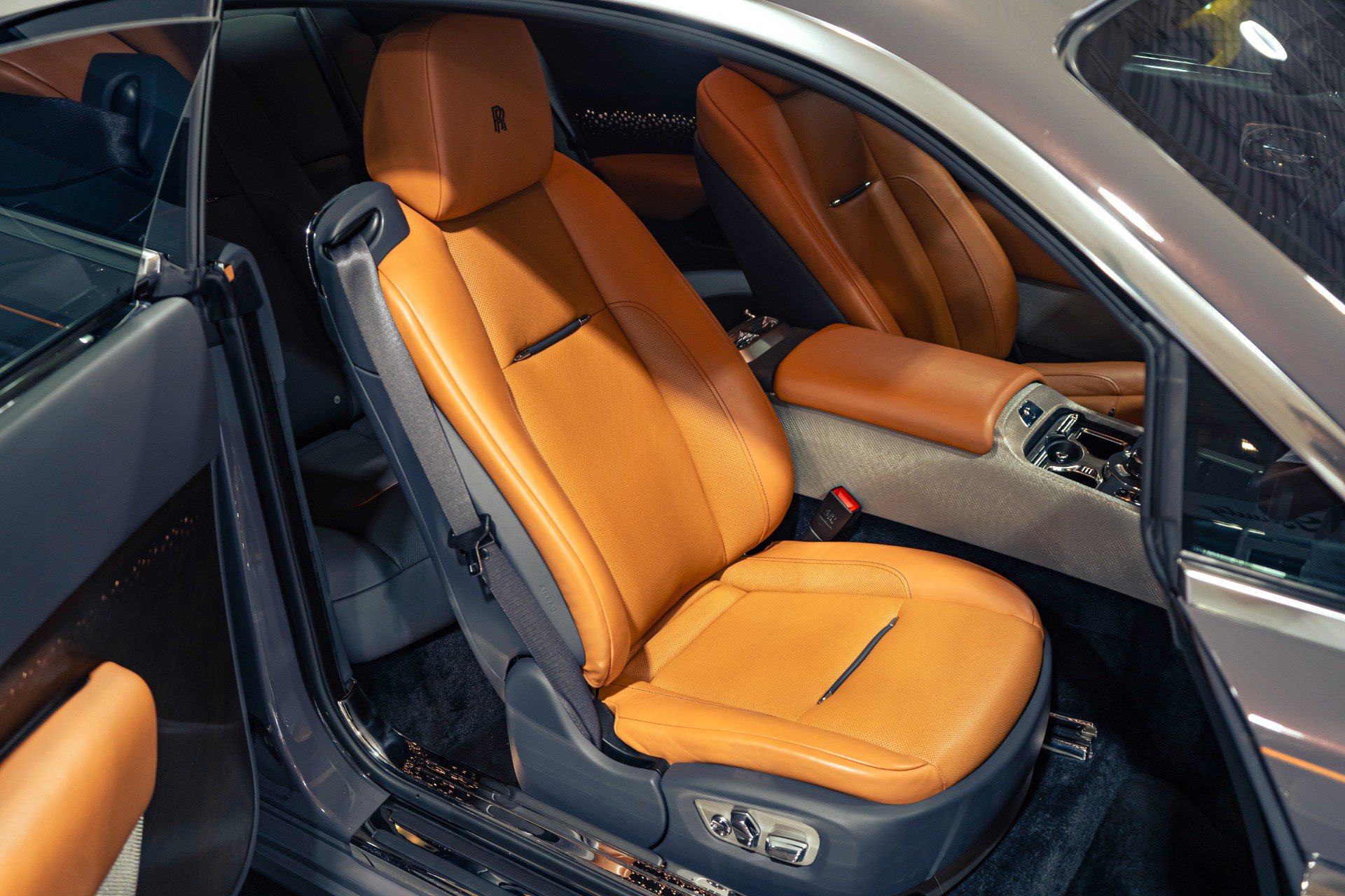 Used 2018 Rolls-Royce Wraith RWD image 22