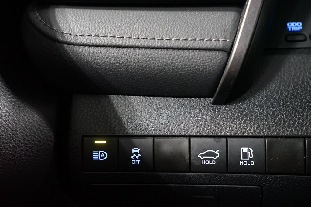 Certified 2023 Toyota Camry LE FWD image 22