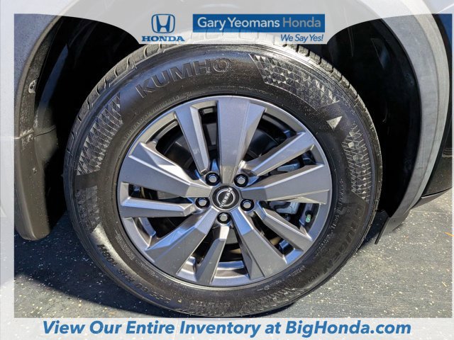 Used 2022 Nissan Pathfinder SV FWD image 14
