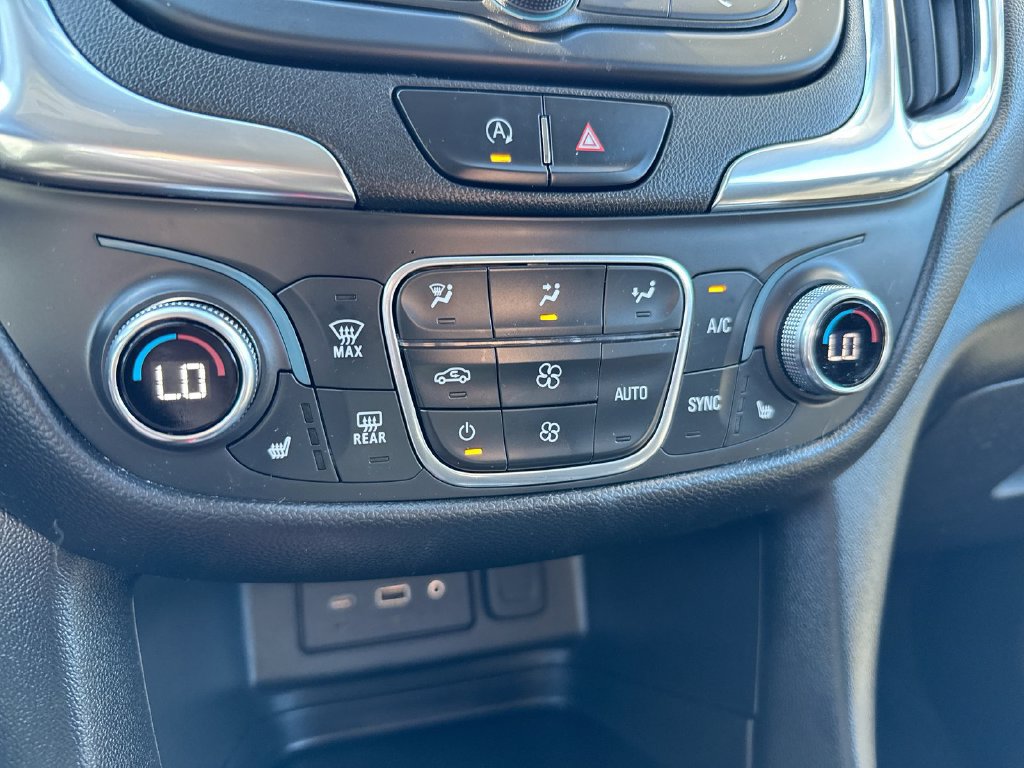 Used 2022 Chevrolet Equinox LT FWD image 15