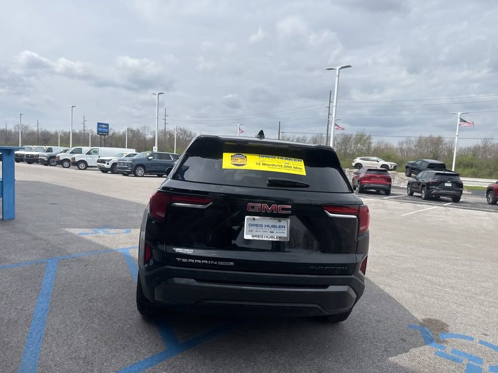Used 2025 GMC Terrain Elevation image 19