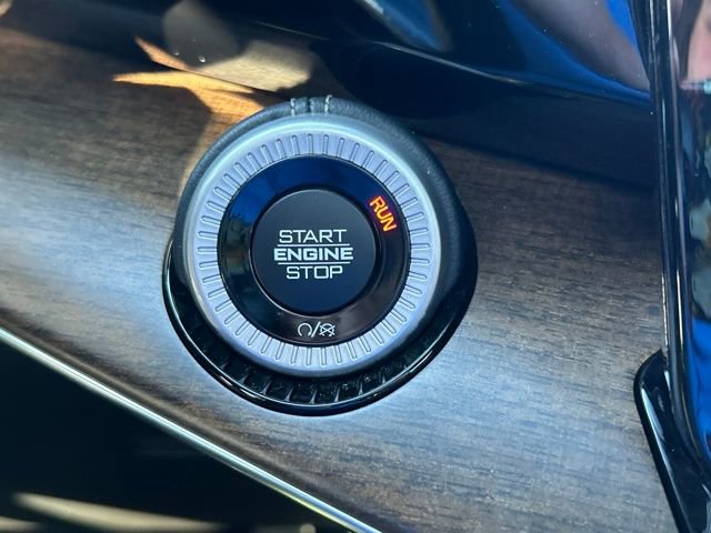 Used 2022 Jeep Grand Wagoneer Series I image 32