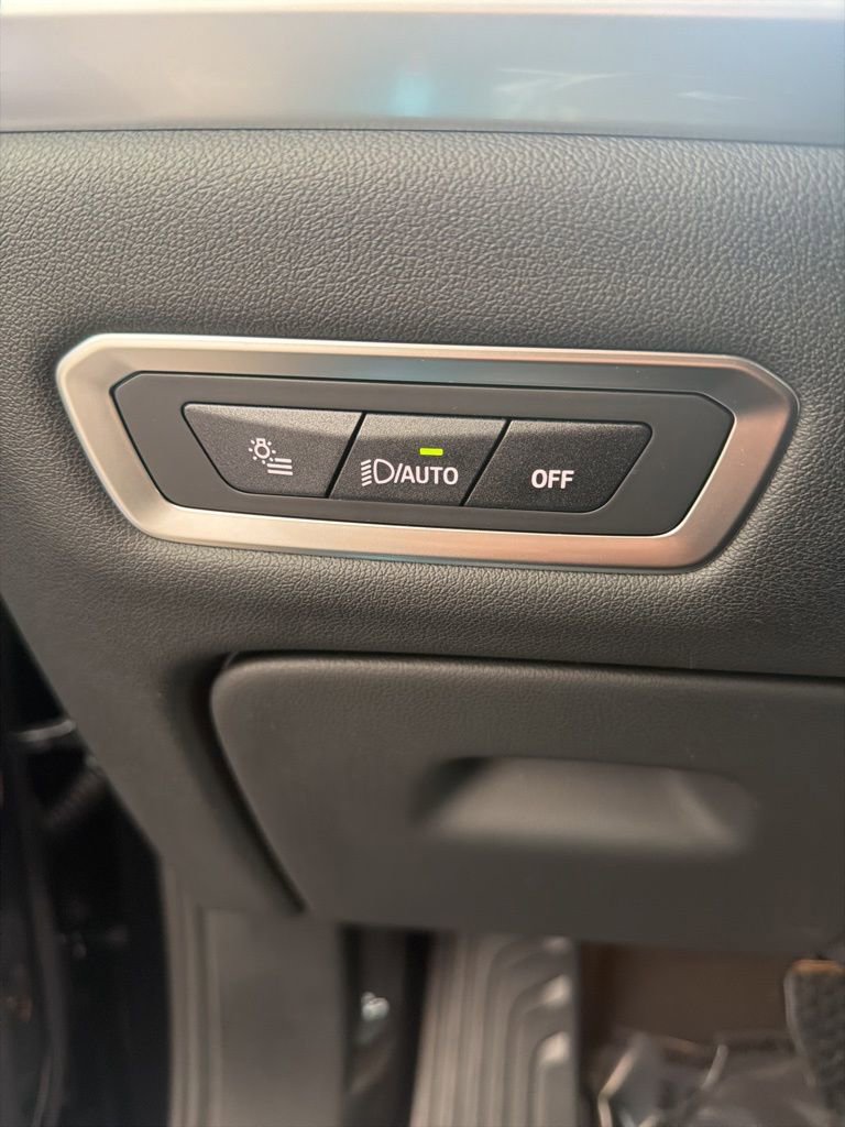 New 2026 BMW X7 xDrive40i w/ Premium Package image 38