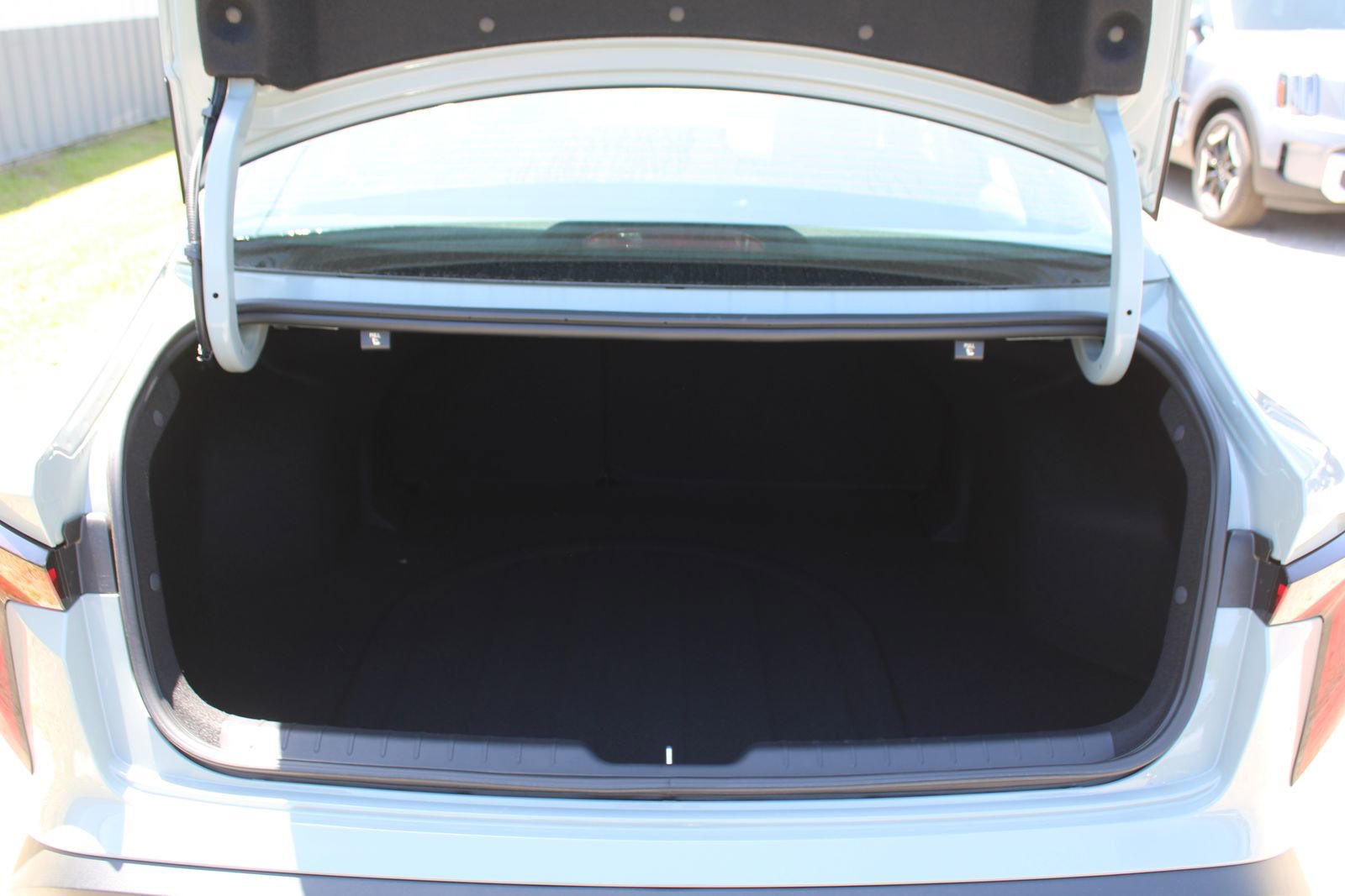 New 2026 Kia K4 LXS image 10