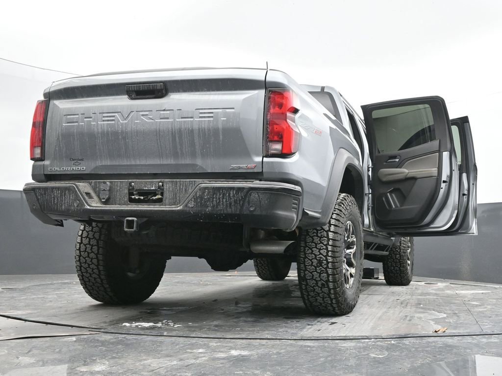 Used 2024 Chevrolet Colorado ZR2 w/ ZR2 Convenience Package III AWD/4WD image 72