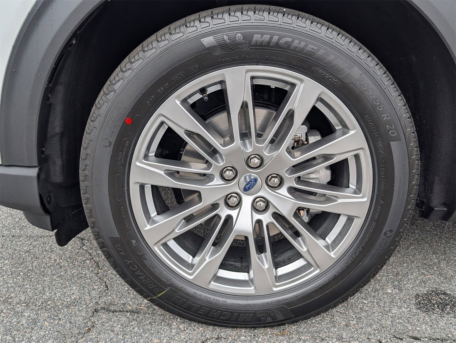 New 2026 Ford Explorer Platinum image 13