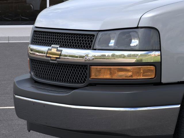 New 2026 Chevrolet Express 3500 LT RWD image 13