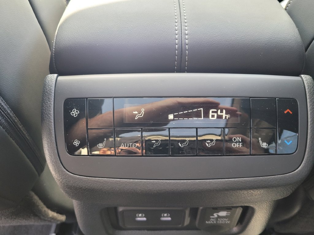 New 2026 Nissan Pathfinder Platinum AWD/4WD image 34