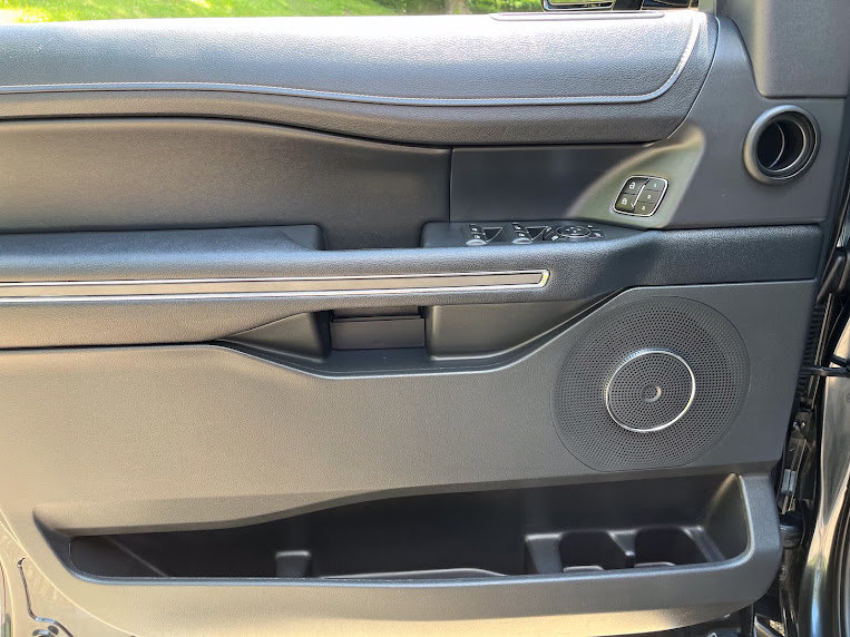 Used 2022 Ford Expedition XLT RWD image 6