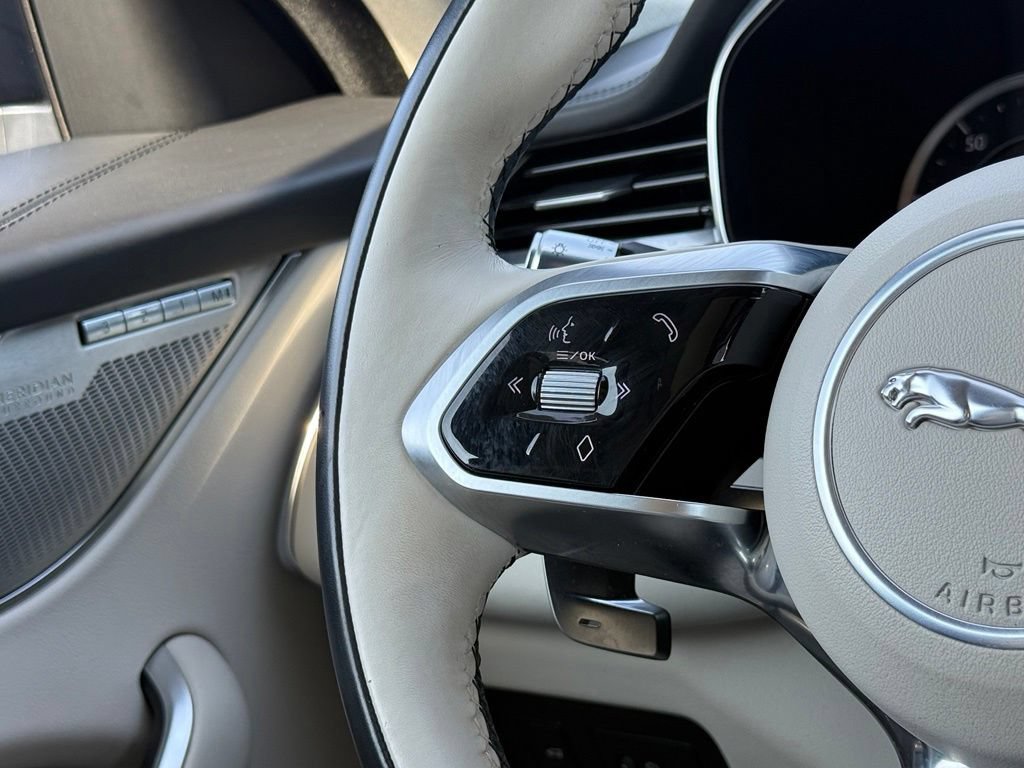 Used 2022 Jaguar F-PACE S AWD/4WD image 19