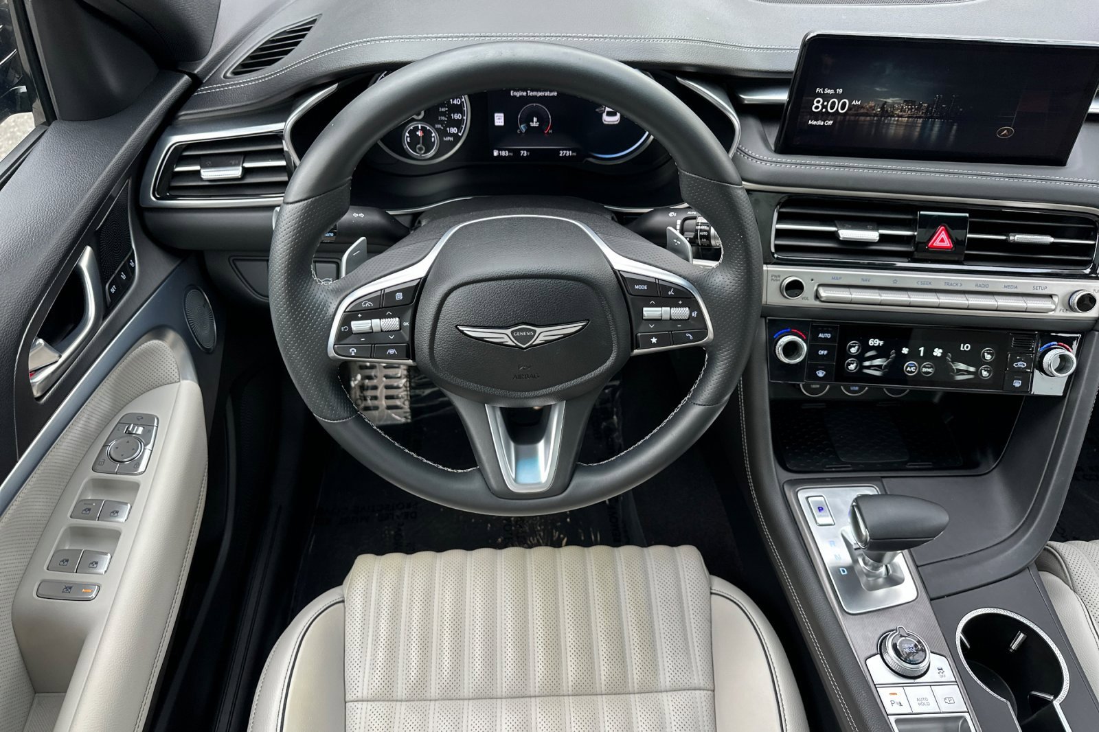 Used 2025 Genesis G70 2.5T w/ Sport Prestige Package image 15